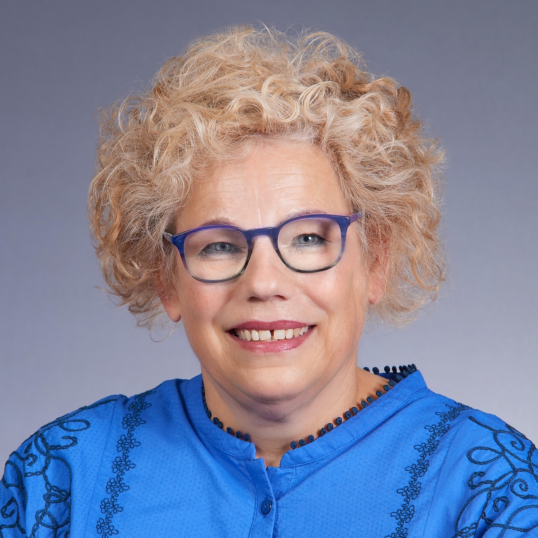 Karin Louanzi-Bissbort